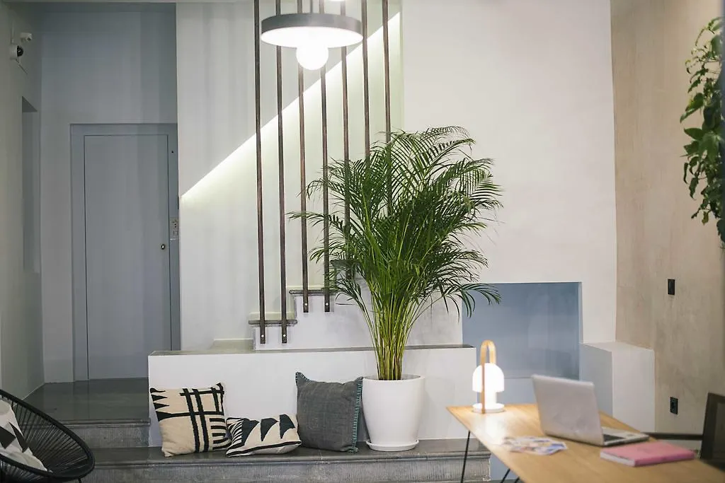 Welldone Cathedral Apartment Seville Spain