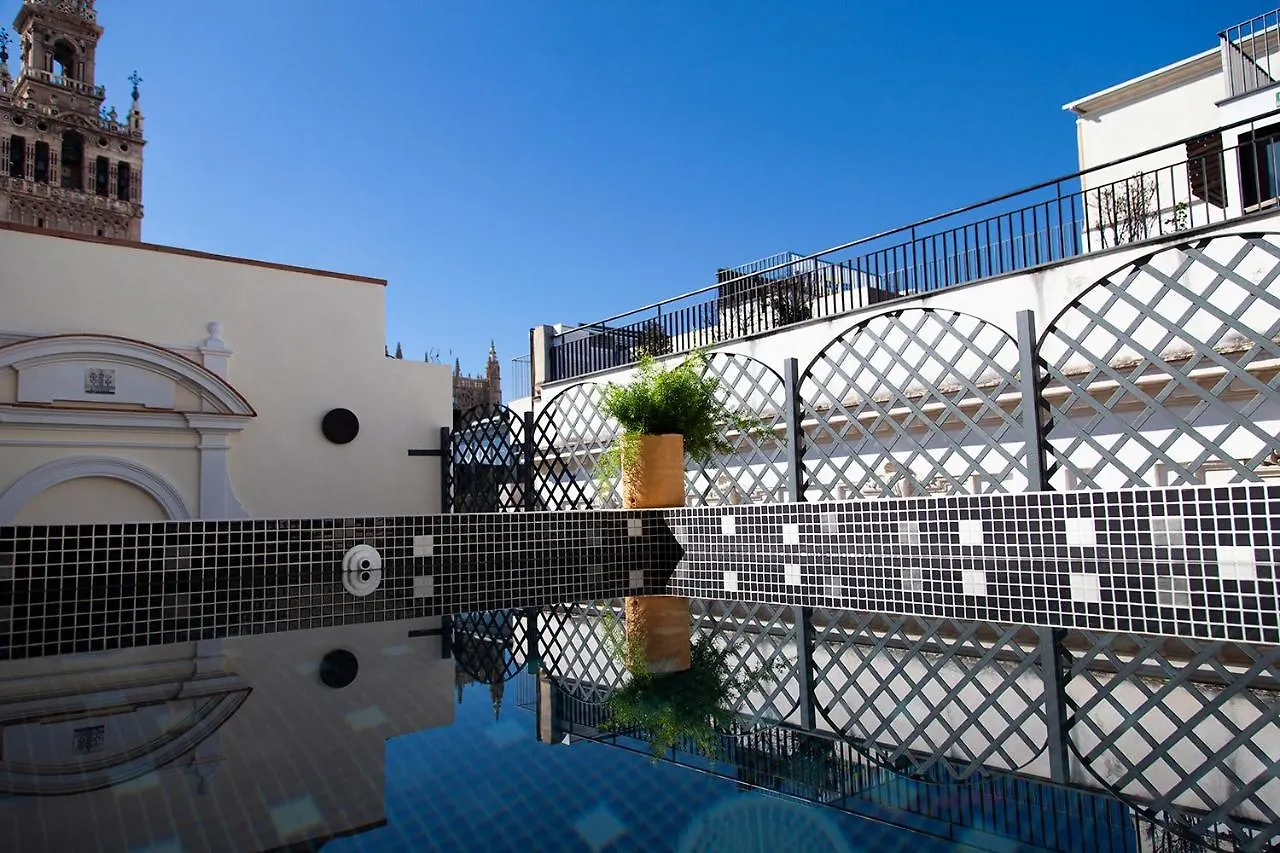 Welldone Cathedral Apartment Seville Spain