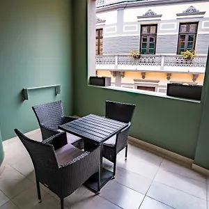 El Puente Holiday Home -Airport Apartment Ingenio